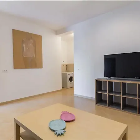 Hana Apartman Póla